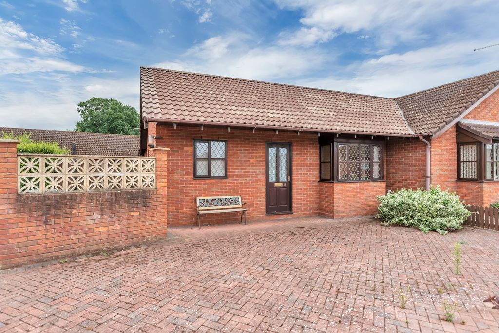 Property photo 1 of 10