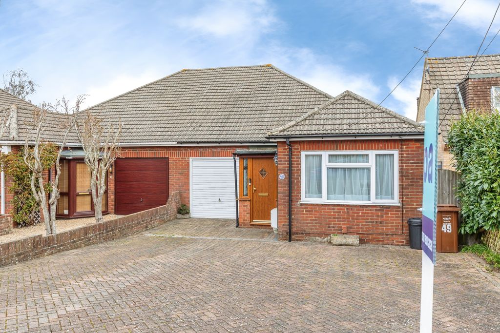 Property photo 1 of 19 Front