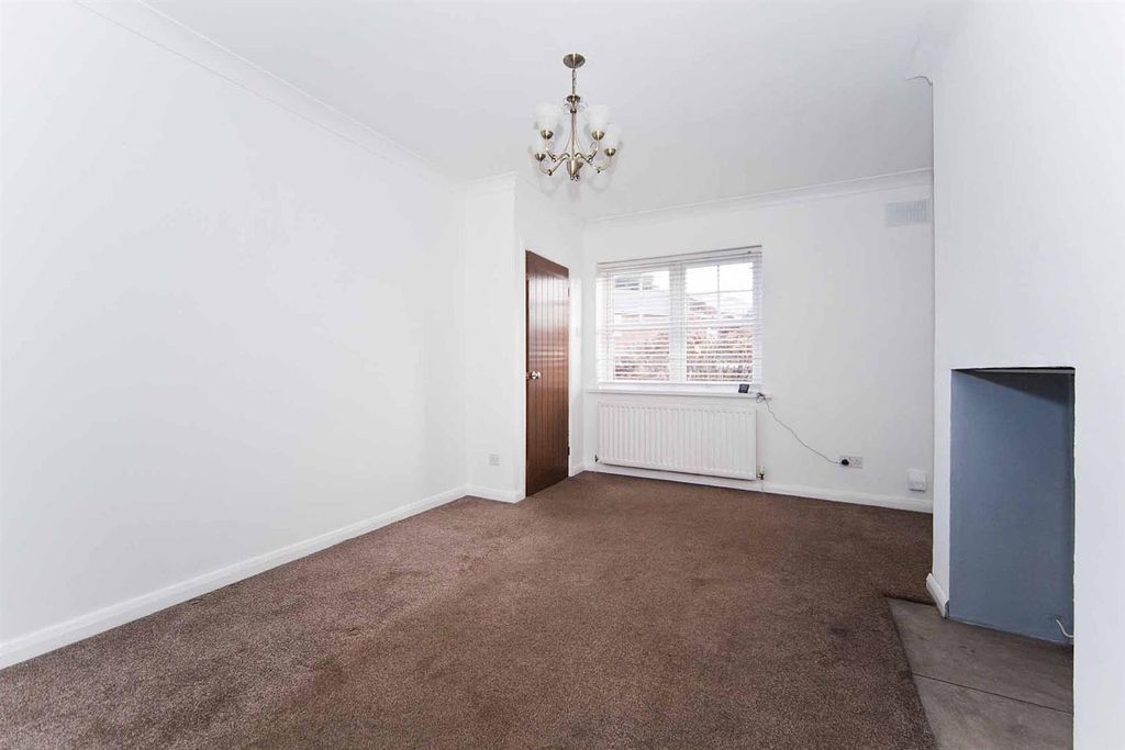 Property photo 3 of 22