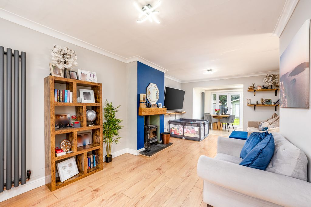 Property photo 3 of 29 16