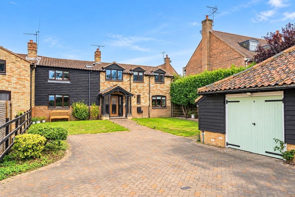 Property photo 1 of 18