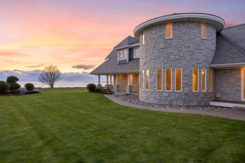 Property photo 2 of 13