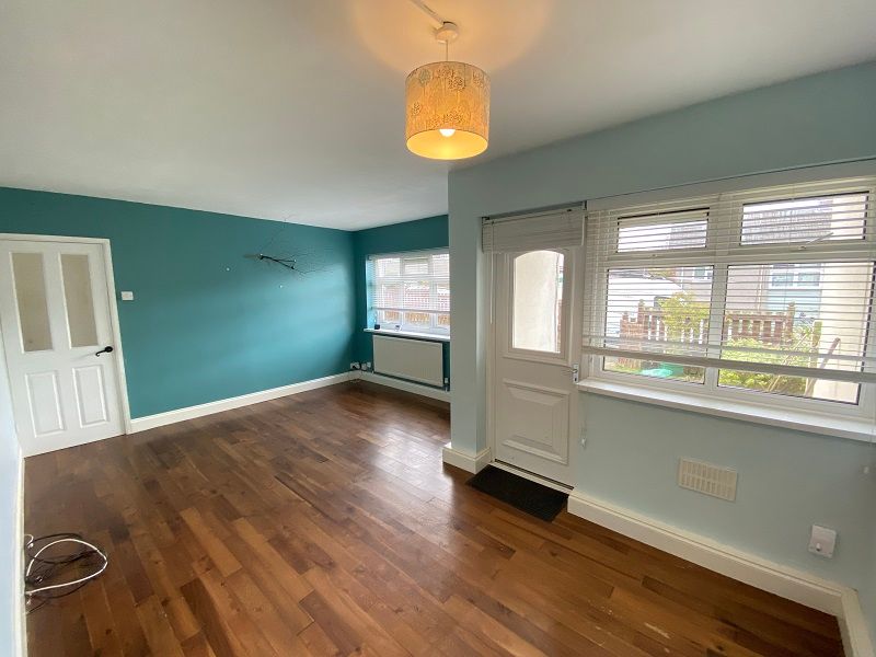 Property photo 2 of 5 Lounge