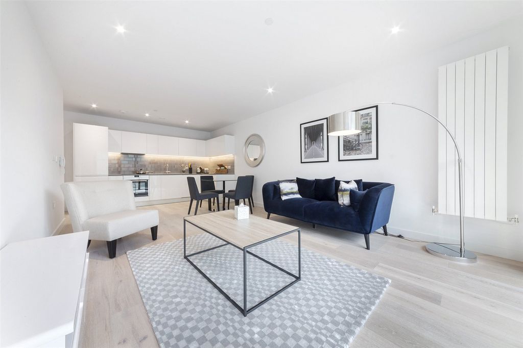 Property photo 1 of 12 Photo 12