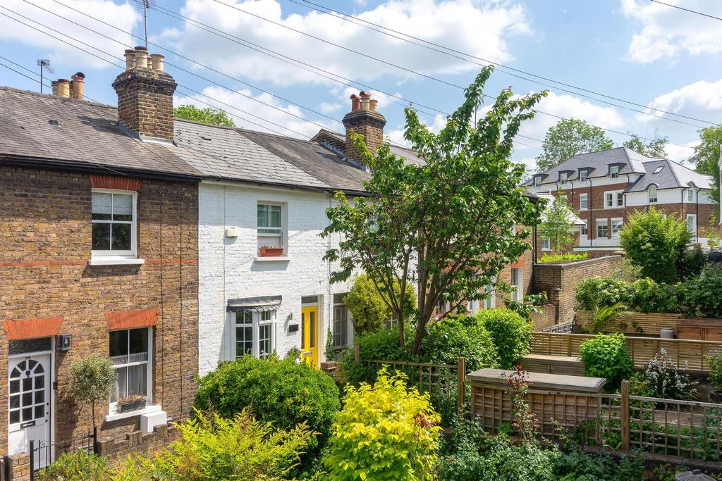 Property photo 3 of 11 4442682