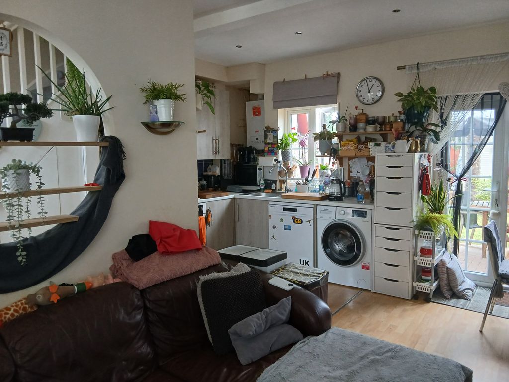 Property photo 2 of 7