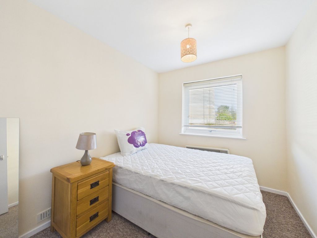 Property photo 2 of 7 Picture No. 11