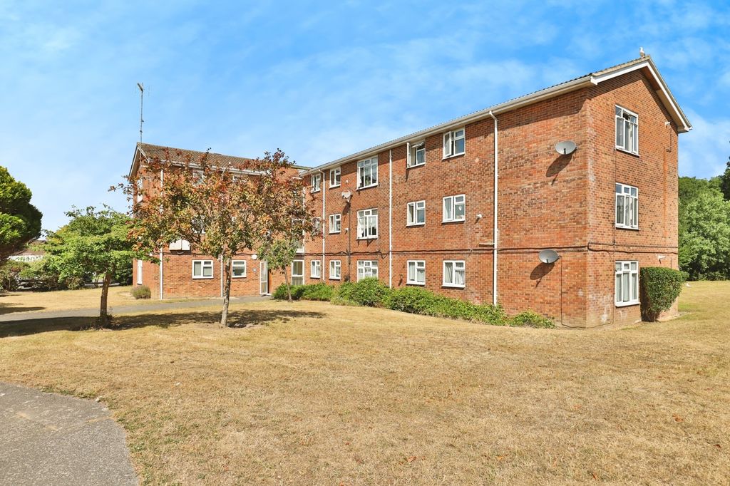 Property photo 1 of 17 Photo