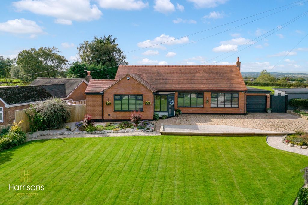 Property photo 3 of 49 5545199