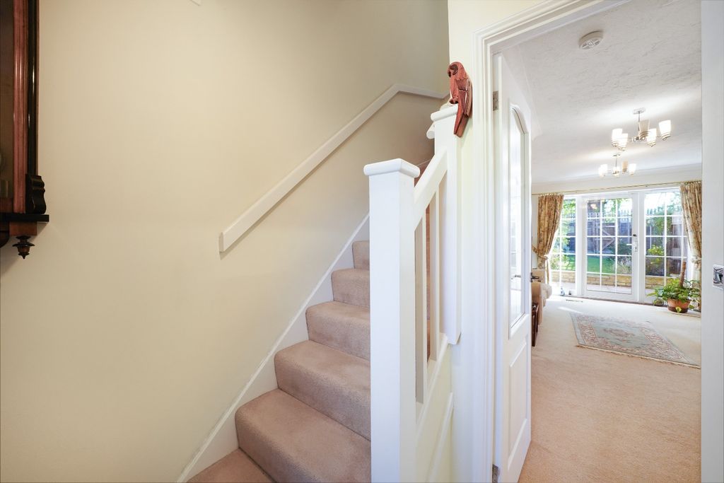 Property photo 2 of 22 5061073