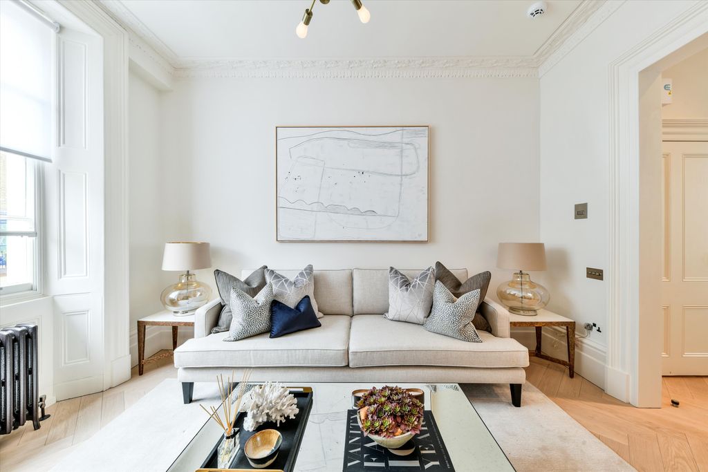 Property photo 3 of 13 Image