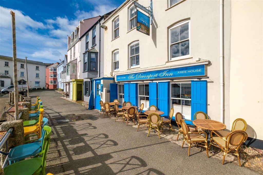 Property photo 1 of 23 Parry_Devonport_Pub-1.Jpg