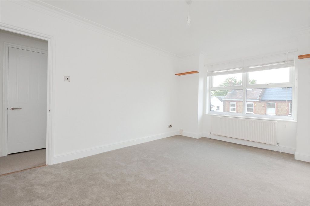 Property photo 3 of 10 Picture No. 6