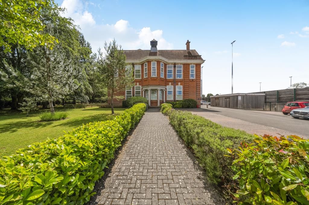 Property photo 1 of 18 External Shot