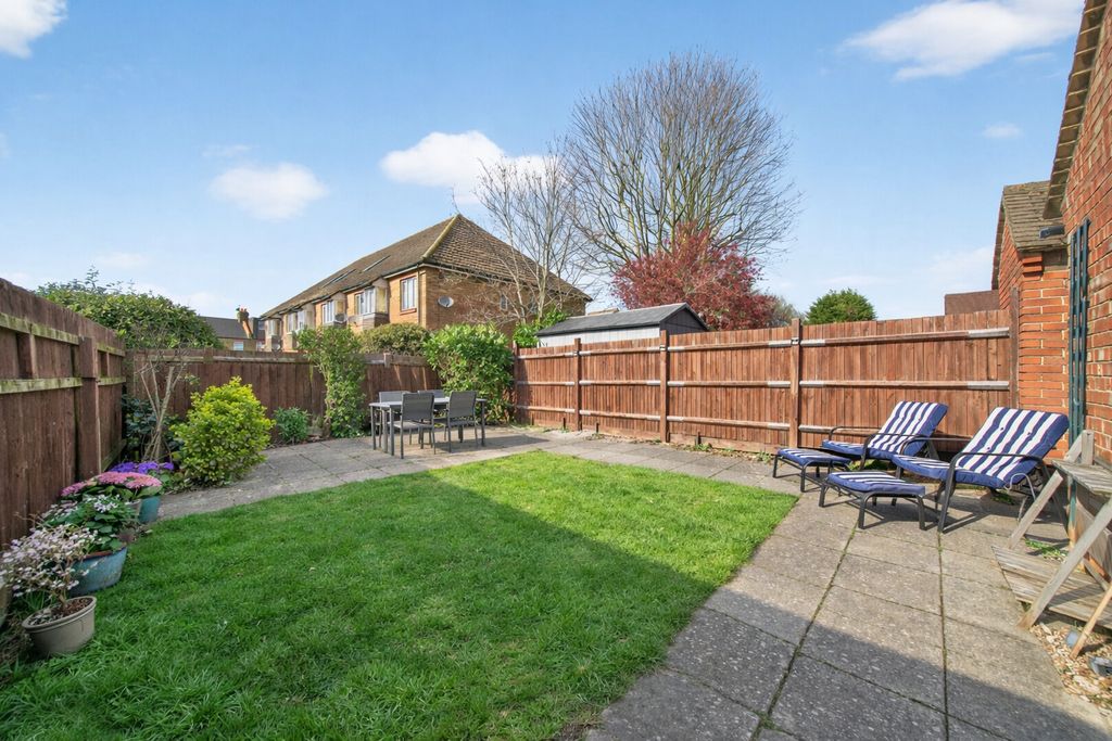 Property photo 1 of 12 Garden