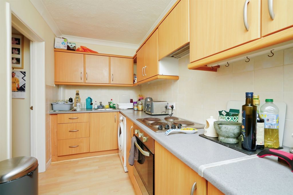 Property photo 3 of 15