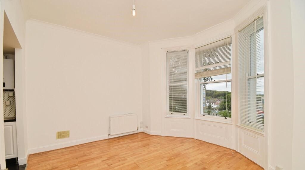 Property photo 2 of 8 1