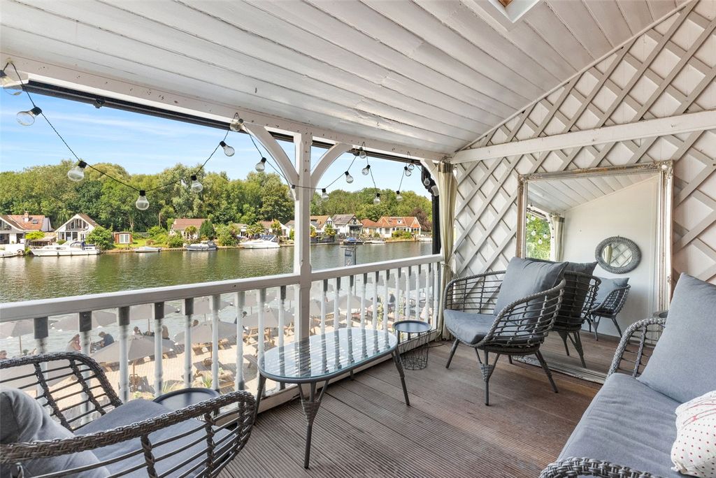 Property photo 2 of 27 Picture No. 51