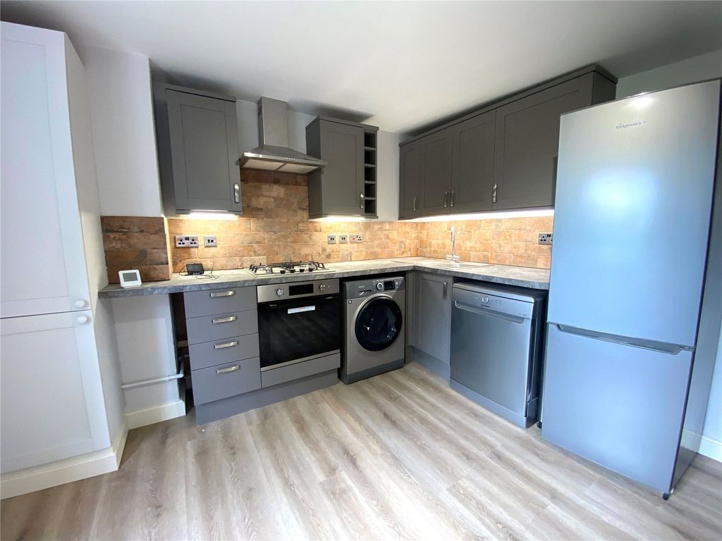 Property photo 2 of 16 Picture No. 07