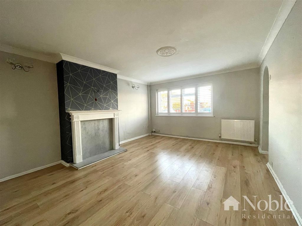 Property photo 2 of 10 Reception Room