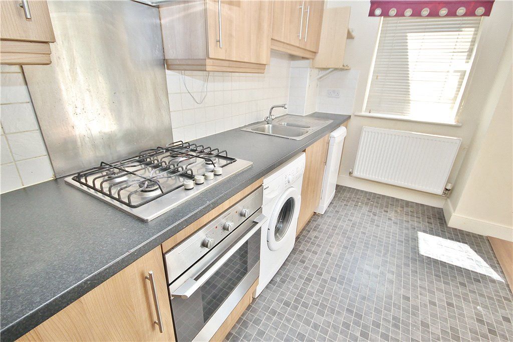 Property photo 3 of 10 Reception/Kitchen