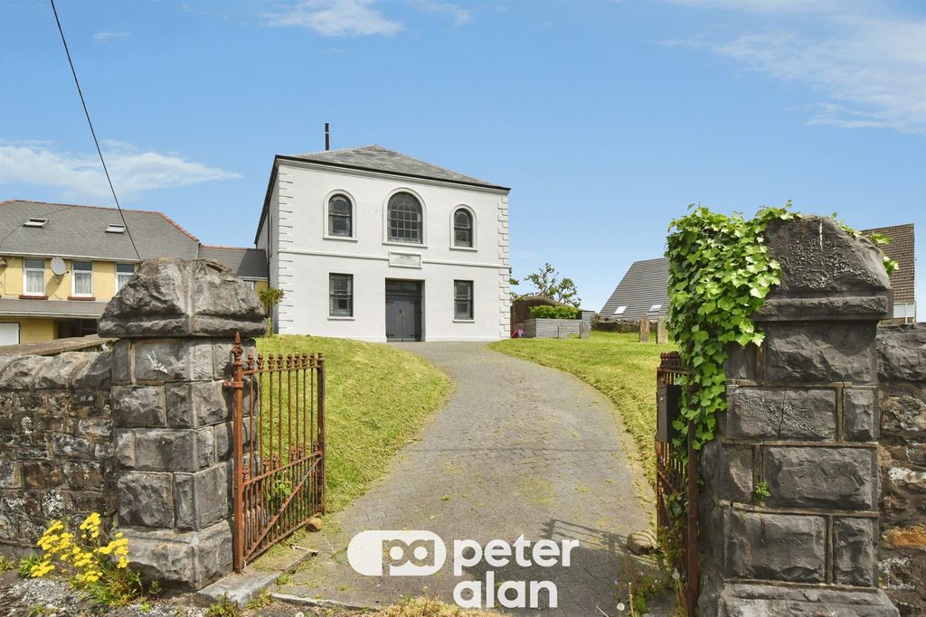 Property photo 1 of 50