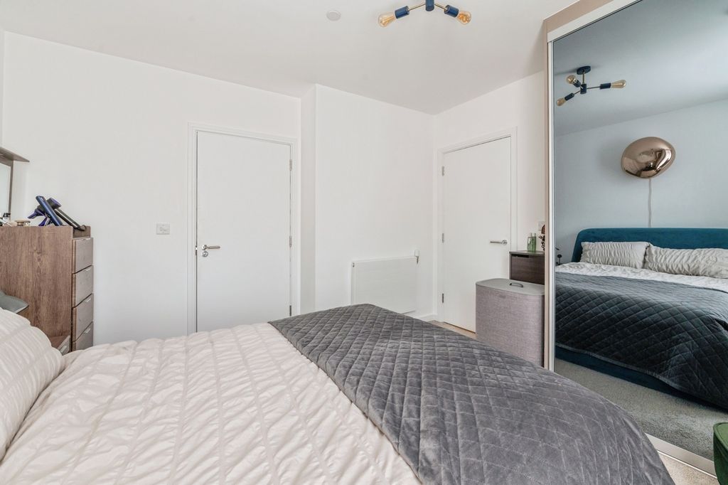 Property photo 3 of 24 Pbox-Img.Jpg