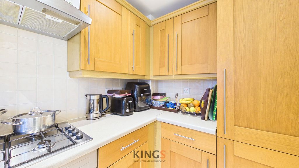 Property photo 3 of 14 Kitchen