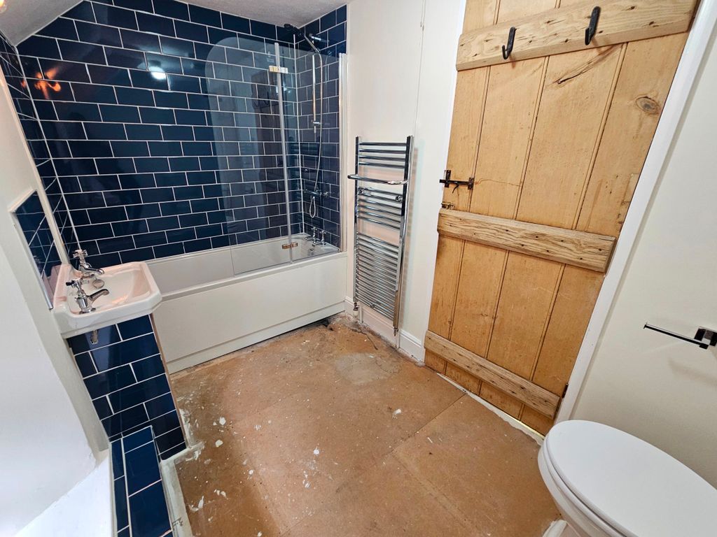 Property photo 3 of 23