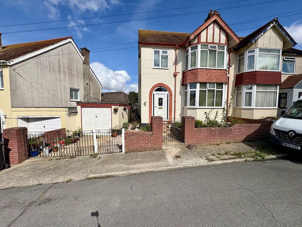 Property photo 1 of 25