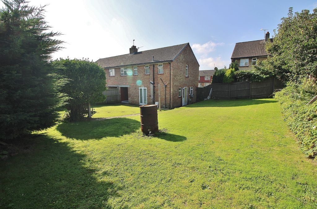 Property photo 2 of 12