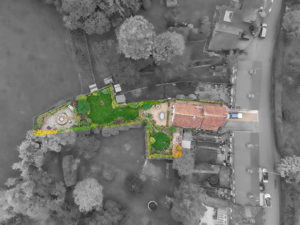 Property photo 1 of 32