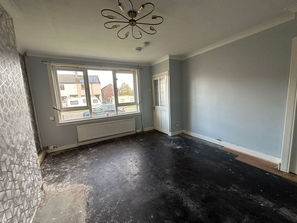 Property photo 2 of 8 Living Room