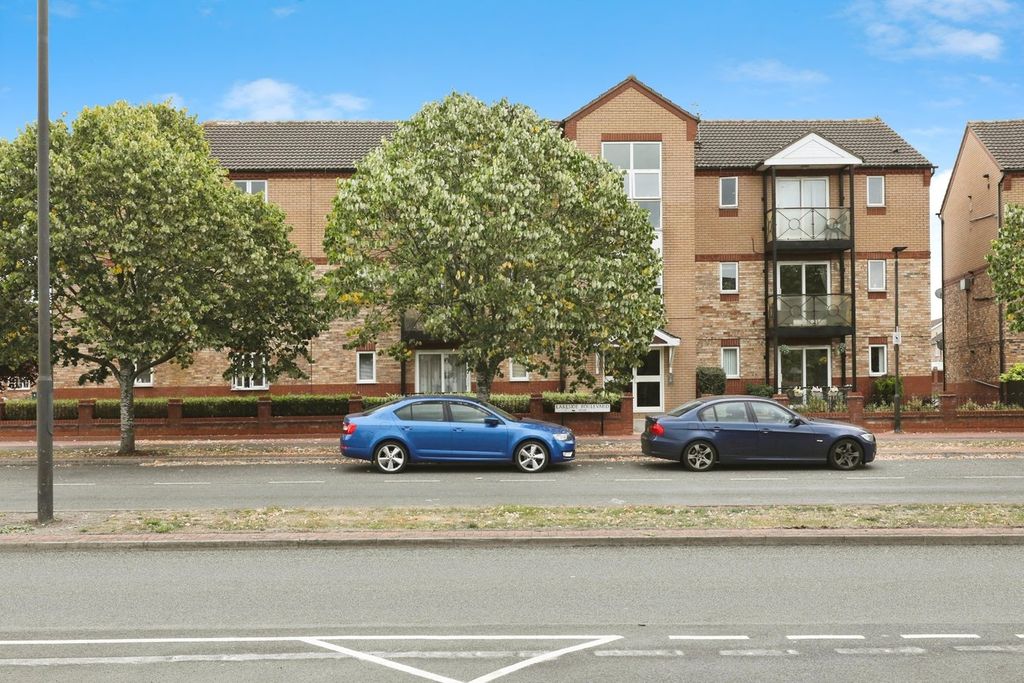 Property photo 1 of 13