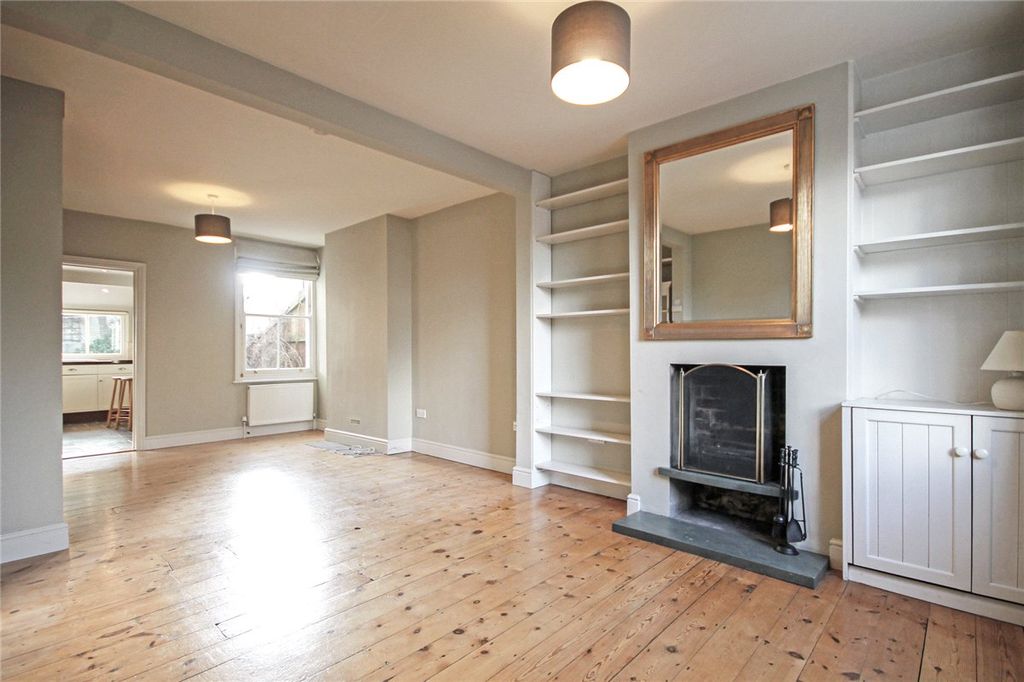 Property photo 3 of 10 Picture No. 30