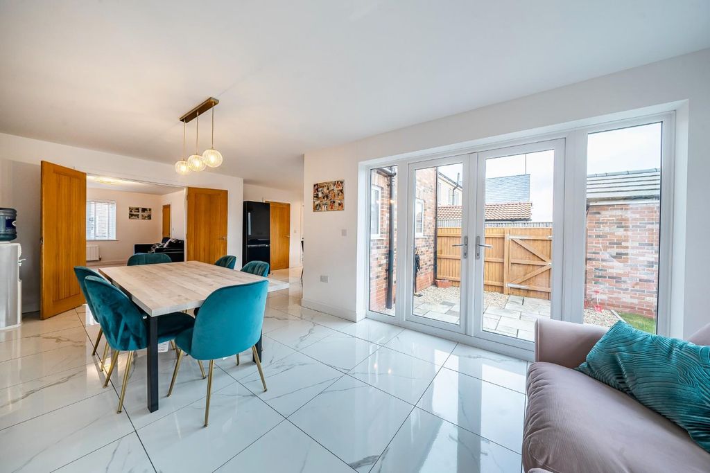 Additional image 5 of 4 bed detached house for saleRevesby Lane, Horncastle LN9