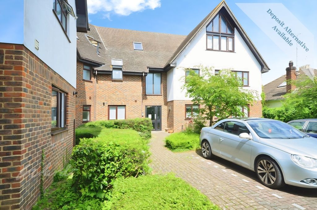 Property photo 1 of 9 St Margarets Front