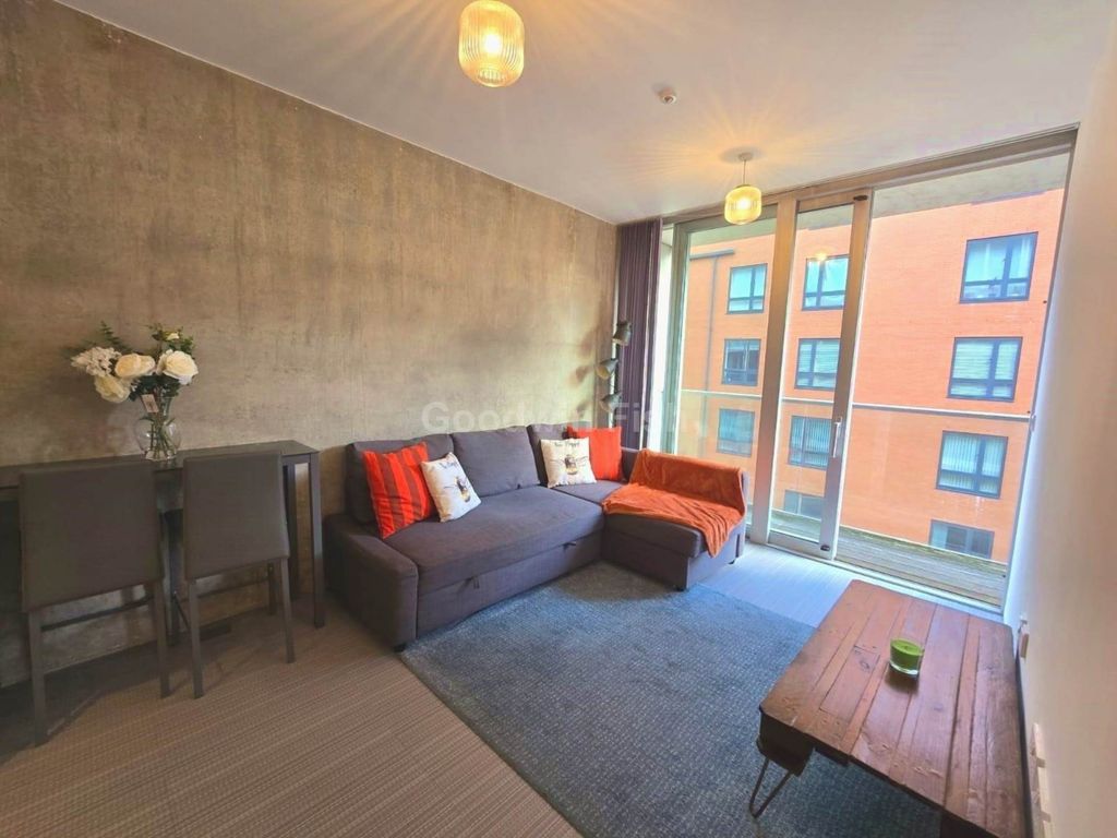 Property photo 1 of 11