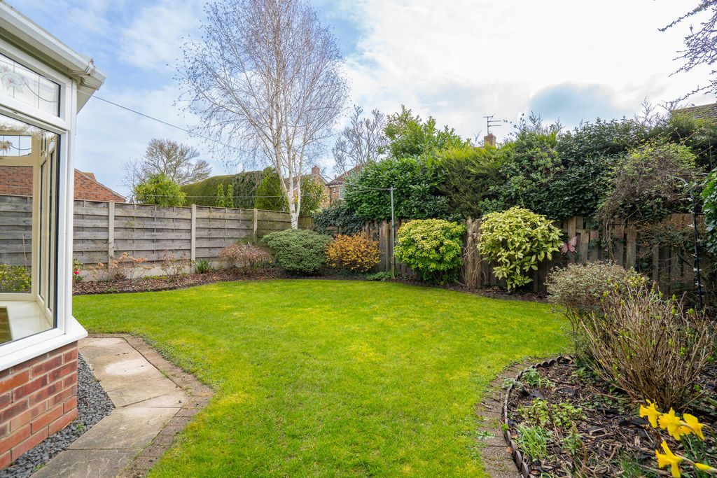 Property photo 2 of 20 Rear Garden