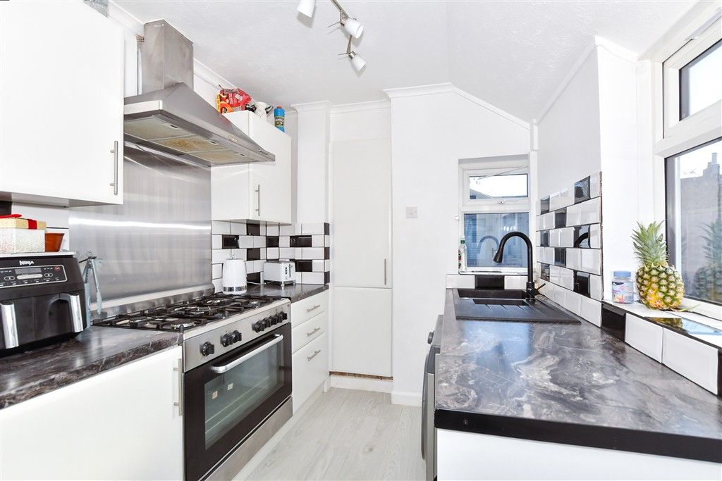 Property photo 2 of 13 Kitchen