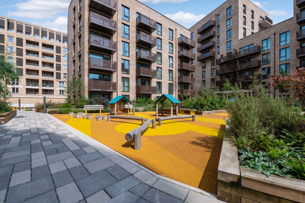 Property photo 3 of 10