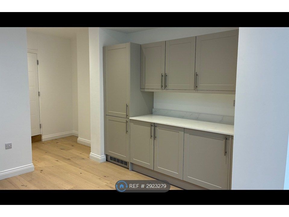 Property photo 3 of 16 Kitchen (Facing Left Side)