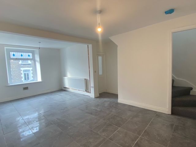 Property photo 3 of 12 Living Room