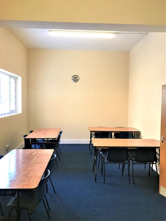 Property photo 3 of 8 Photo 4