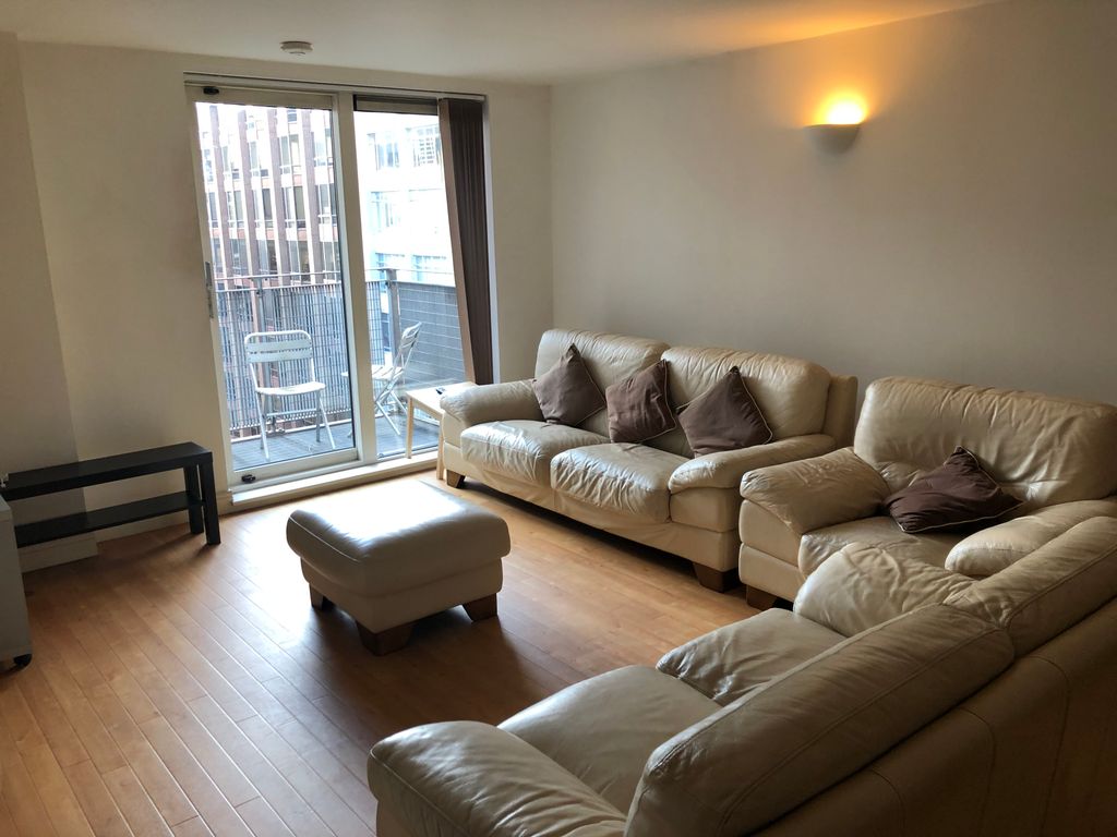 Property photo 3 of 11