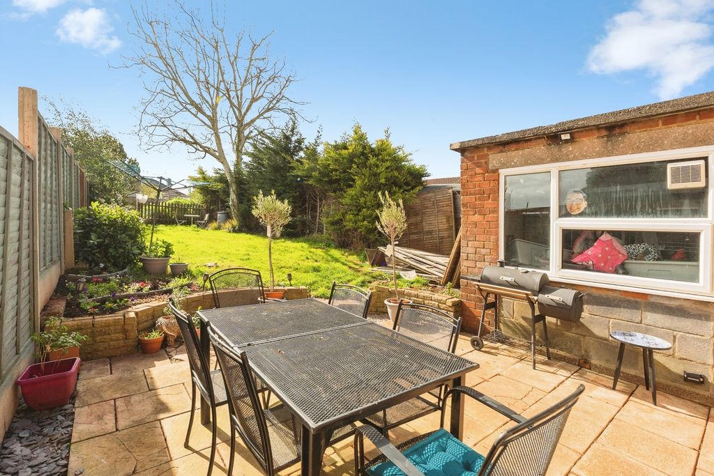 Property photo 1 of 19 Pbox-Img.Jpg