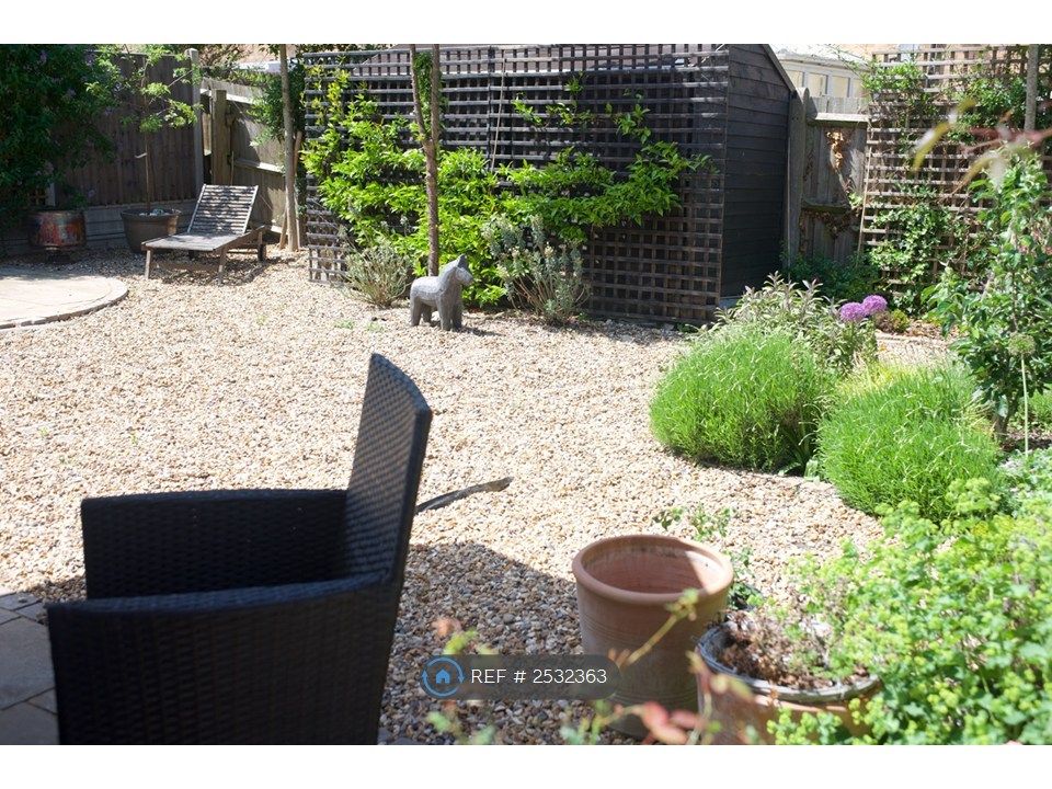 Property photo 3 of 13 Garden