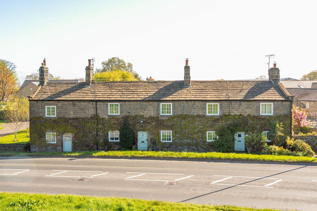 Property photo 1 of 28