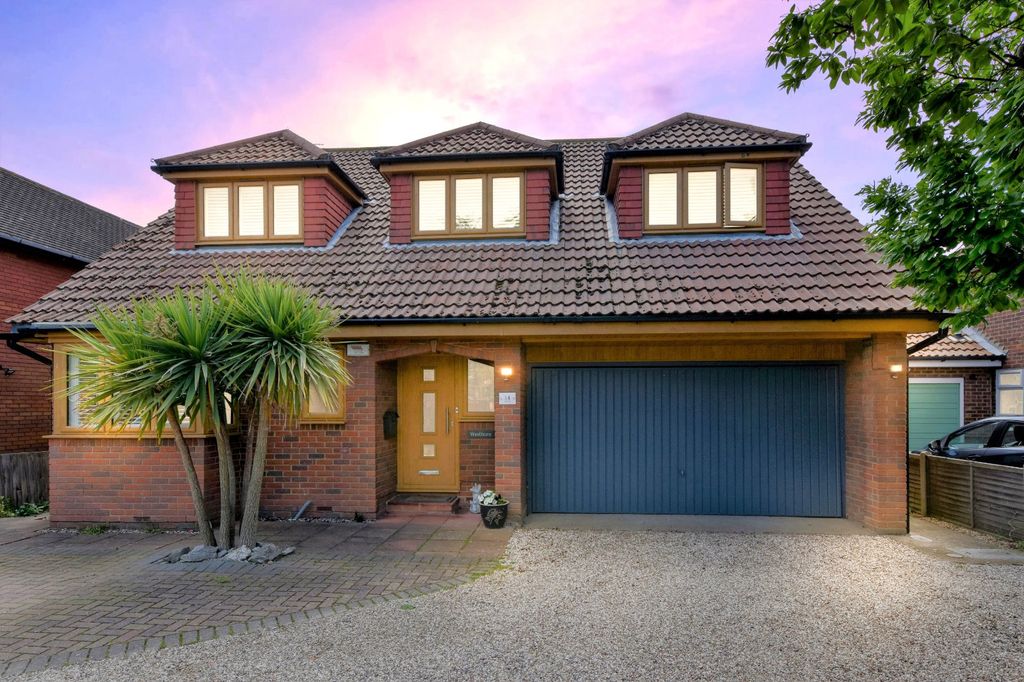 Property photo 2 of 45 Picture No. 41