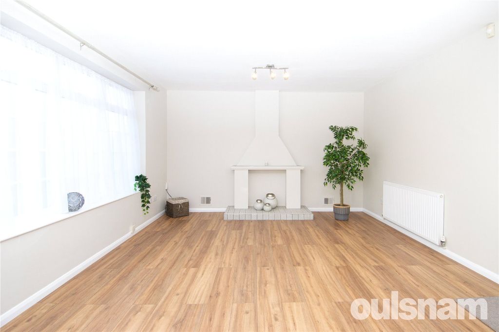 Property photo 3 of 18 Picture No. 02